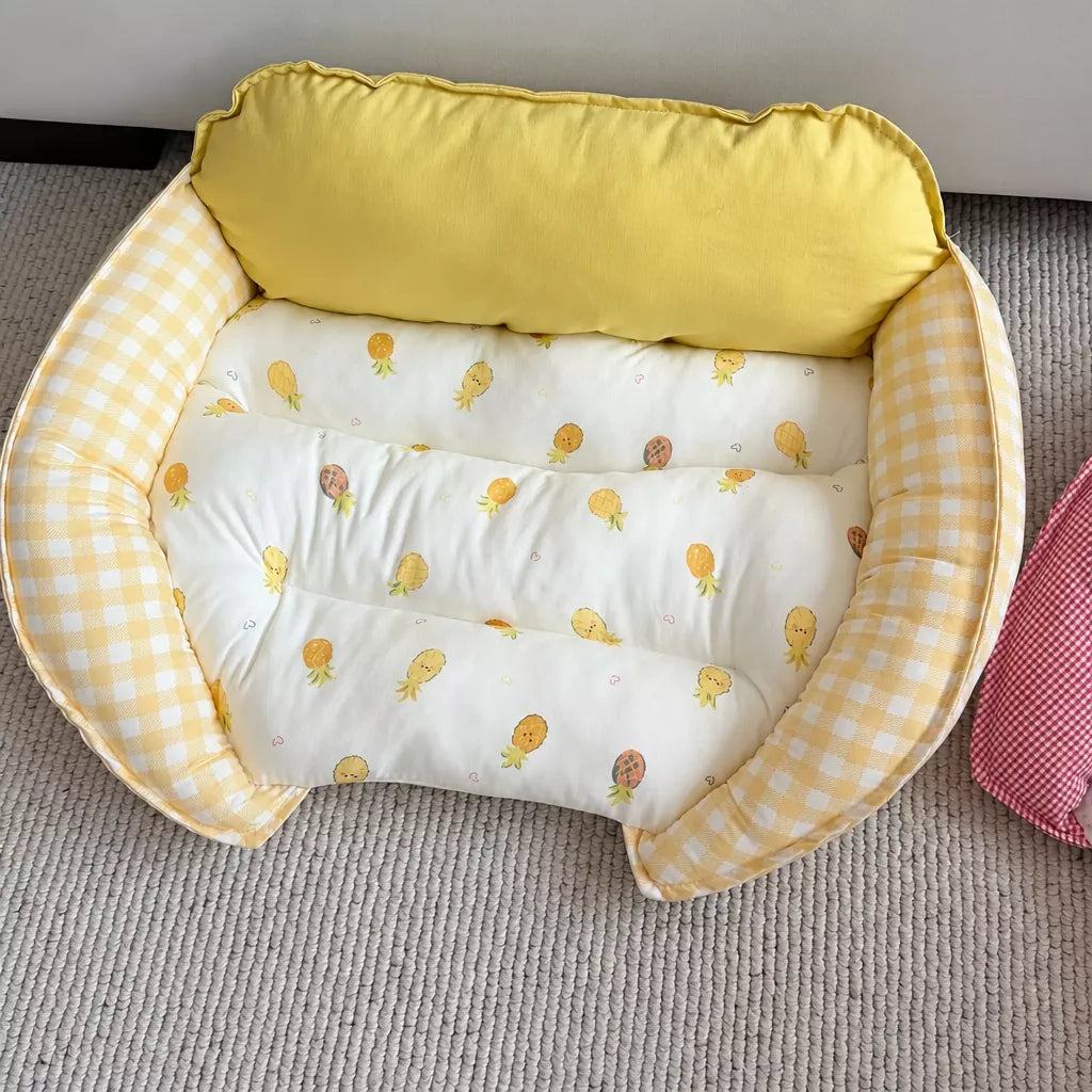 Reversible Curved Sofa Bed for Small Dogs and Cats