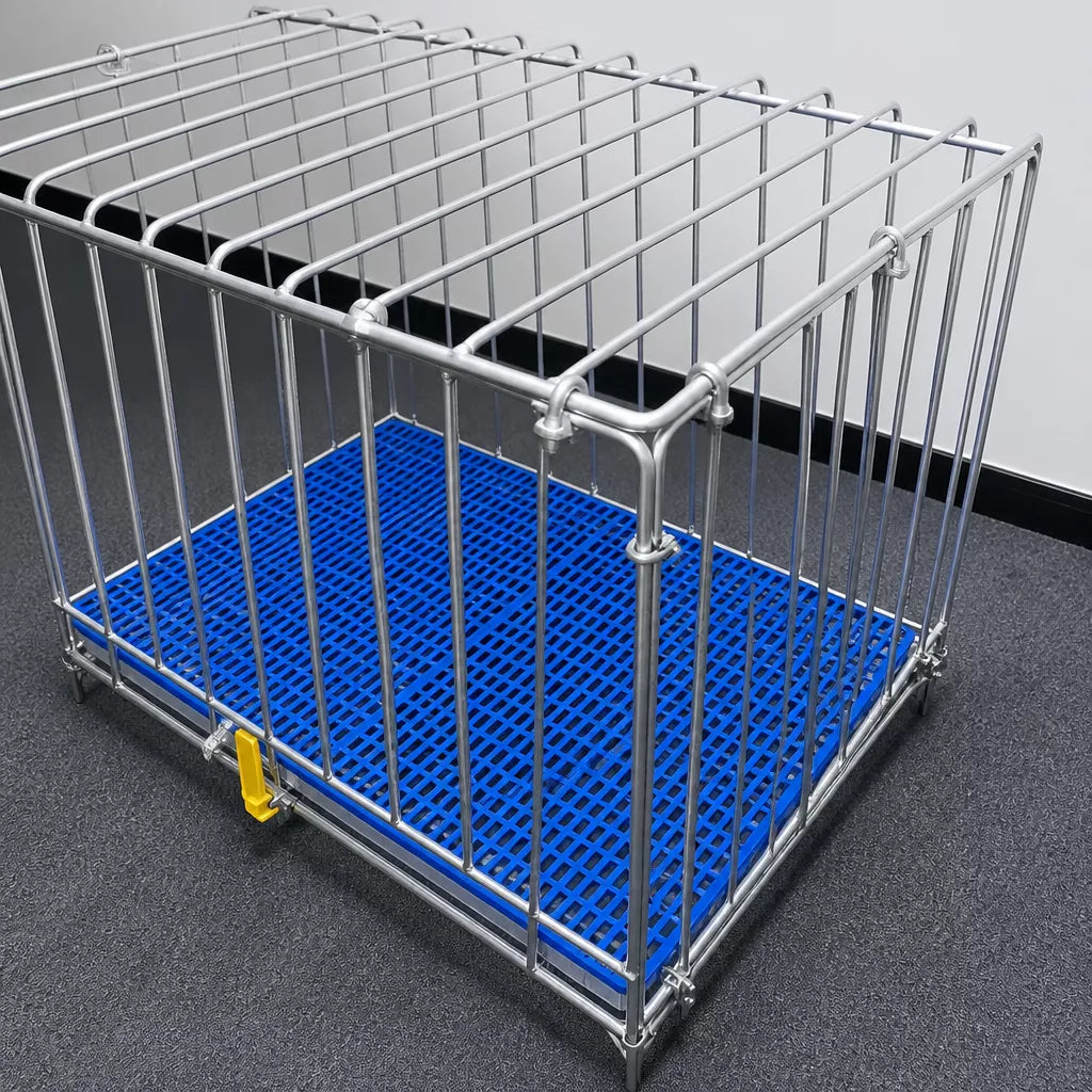 Steel Dog Kennel with Galvanized Finish for Indoor/Outdoor Use