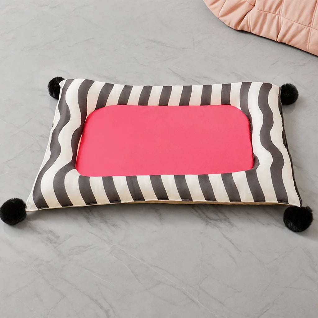 Nylon Pet Bed Mat for Small to Medium Dogs and Cats