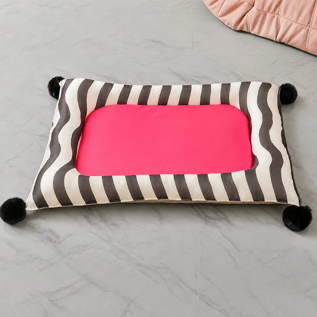 Nylon Pet Bed Mat for Small to Medium Dogs and Cats