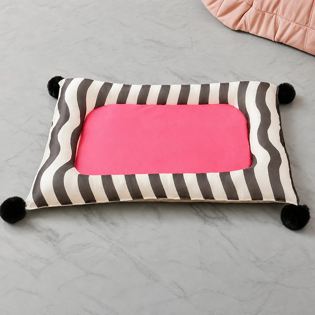 Nylon Pet Bed Mat for Small to Medium Dogs and Cats