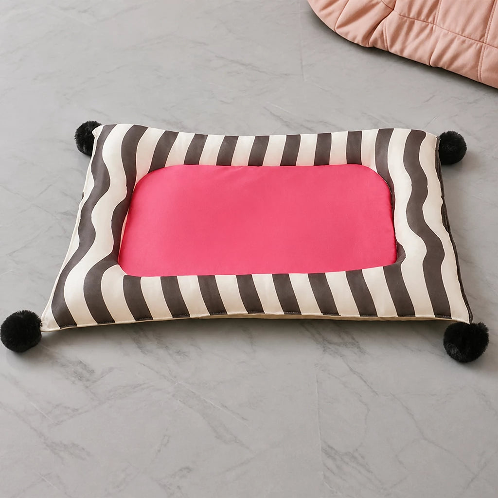 Nylon Pet Bed Mat for Small to Medium Dogs and Cats