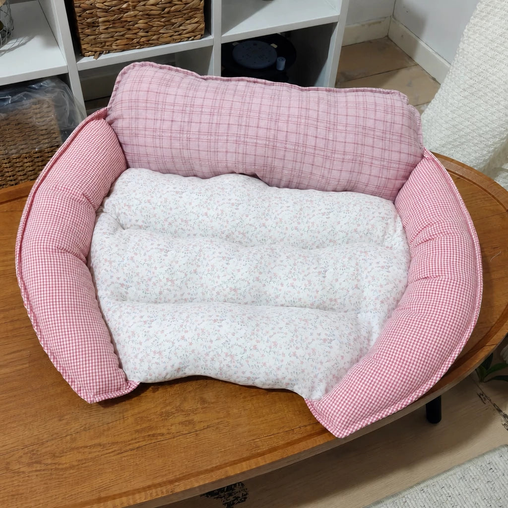 Reversible Curved Sofa Bed for Small Dogs and Cats