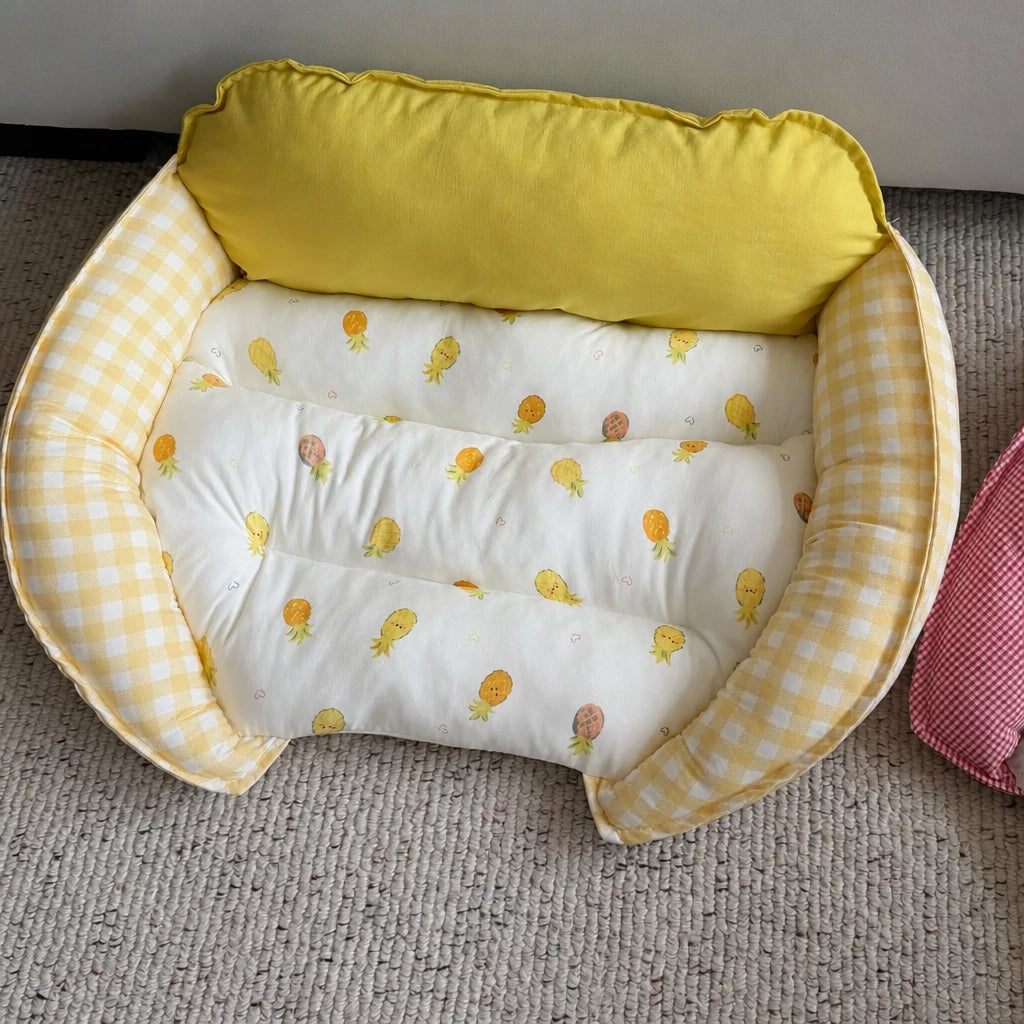 Reversible Curved Sofa Bed for Small Dogs and Cats