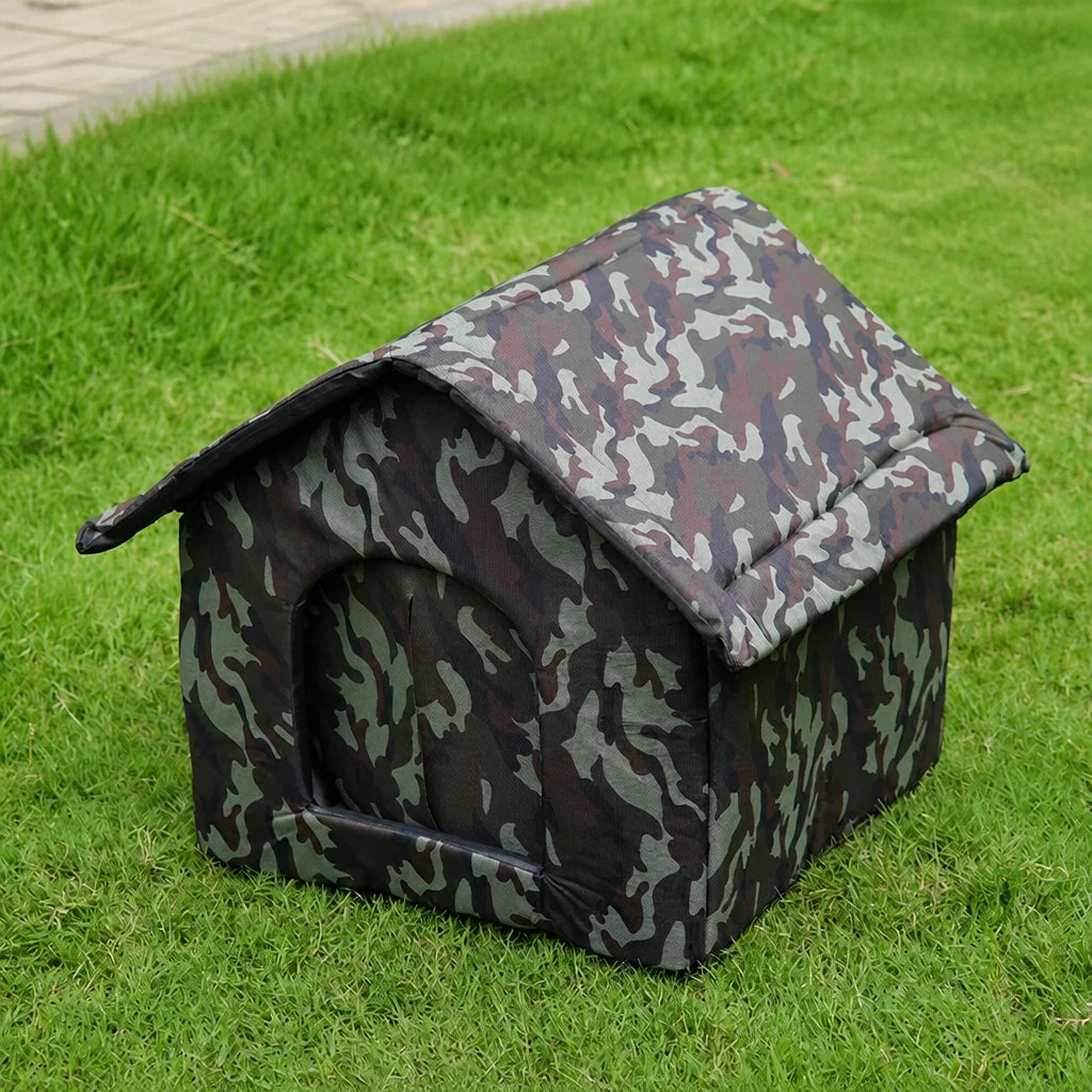 Outdoor Enclosed Pet Shelter for Cats and Dogs