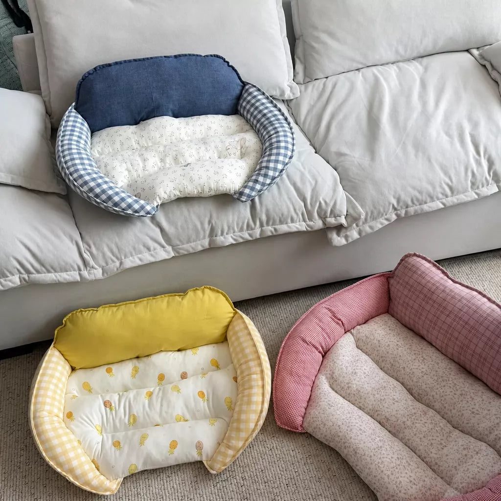 Reversible Curved Sofa Bed for Small Dogs and Cats
