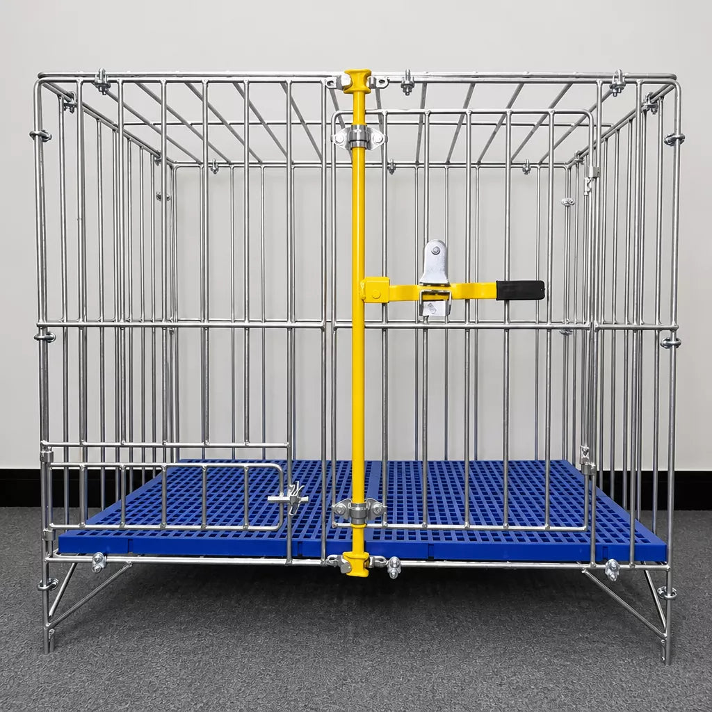 Steel Dog Kennel with Galvanized Finish for Indoor/Outdoor Use