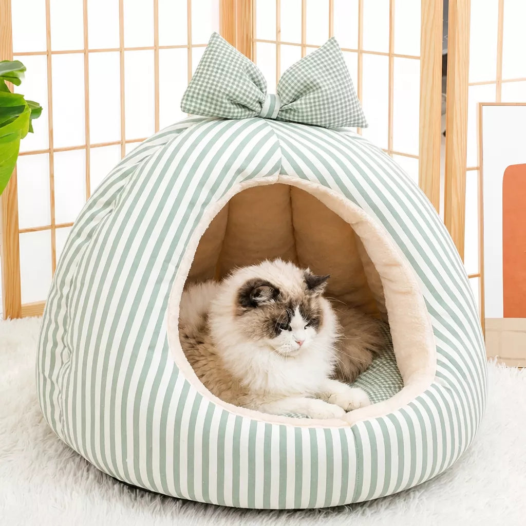 Enclosed Tent Pet Bed for Cats and Small Dogs