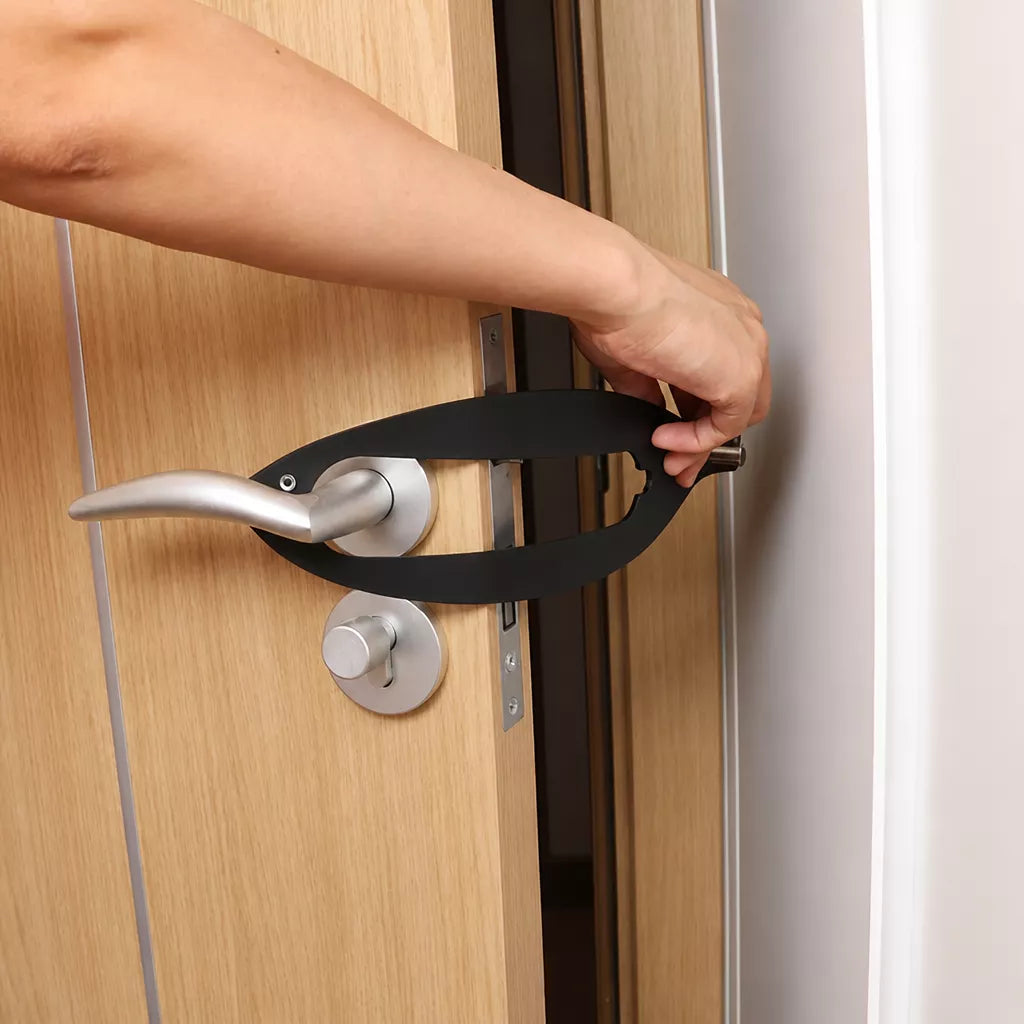 No-Drill Pet Door Holder for Cats and Dogs