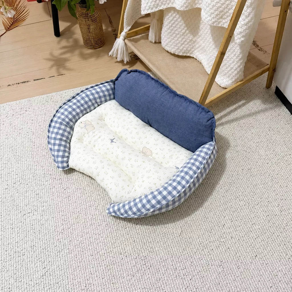 Reversible Curved Sofa Bed for Small Dogs and Cats