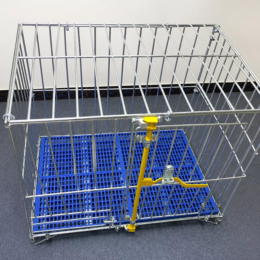 Steel Dog Kennel with Galvanized Finish for Indoor/Outdoor Use