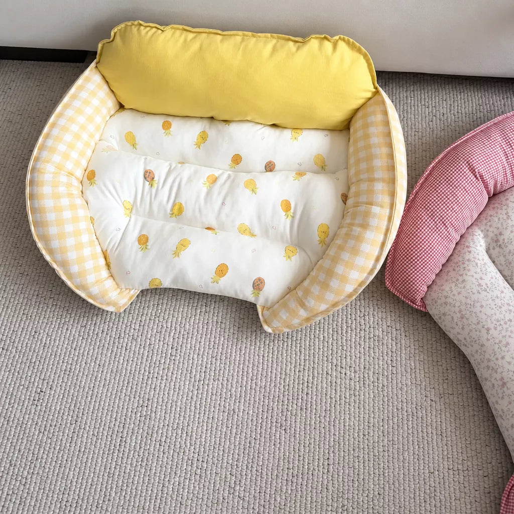 Reversible Curved Sofa Bed for Small Dogs and Cats