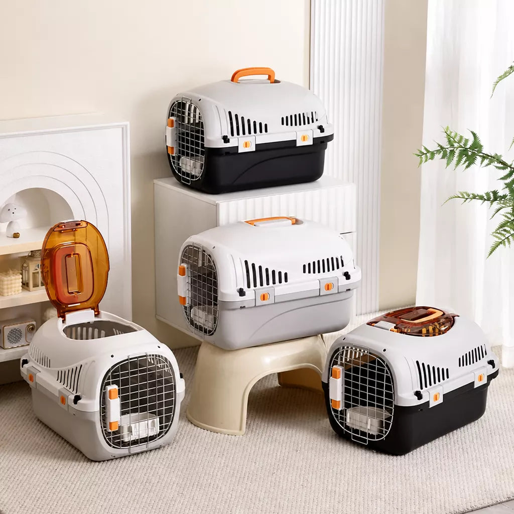 Portable Ventilated Plastic Pet Carrier for Small Dogs and Cats