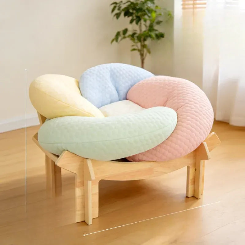 Flower-Shaped Pet Bed with Wooden Stand for Cats & Small Dogs
