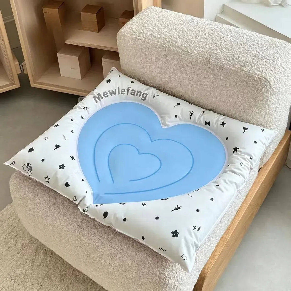 Gel Pet Mat for Small Dogs and Cats – 25.6 x 22 in